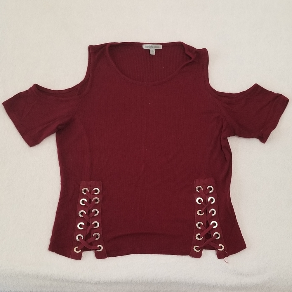Medium Red Lace-Up Cut-Out Sleeve T-Shirt